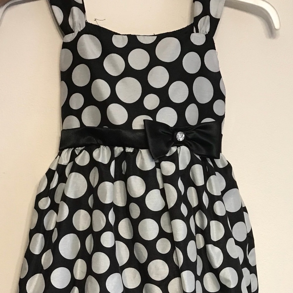 Polka dot party dress (Black and White)